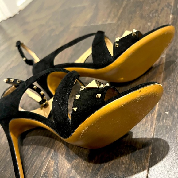VALENTINO-black and gold stilletos - Picture 2 of 3